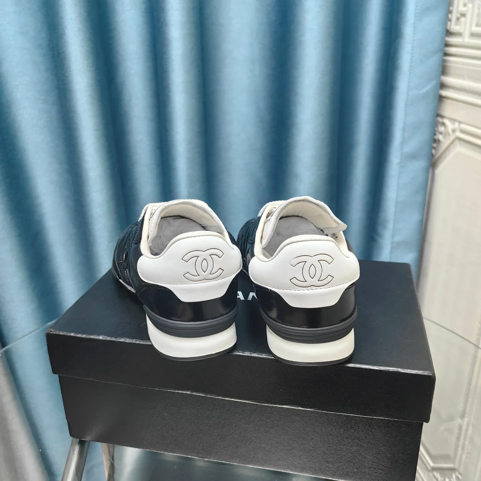 👟👟Ex-factory price 520👟👟 Women's Shoes Women's Clothing Chanel Chanel - 2024 Counter Top Casual Sports Shoes This classic design; the upper is electro-embroidered with a variety of techniques; the outsole is fashionable and sporty; it is extraordinary and incorporates a variety of color matching elements... The diversified mix and match is very beautiful and versatile, and can be used for leisure, fashion, sports and outdoor... ꫛꫀꪝ Go➫ Material: ❶The upper is made of: original imported mixed-breed sheep ❷The inner lining is made of: the original imported breathable sheepskin ❸The outsole is based on: original TPU outsole Special counter boutique packaging complete set for women 35–41